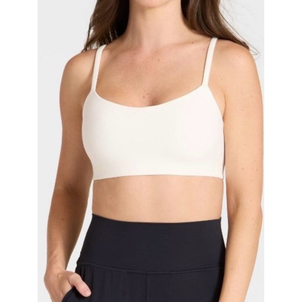 All In Motion Everyday Soft Light Support Cream Sports Bra. Medium. NEW.